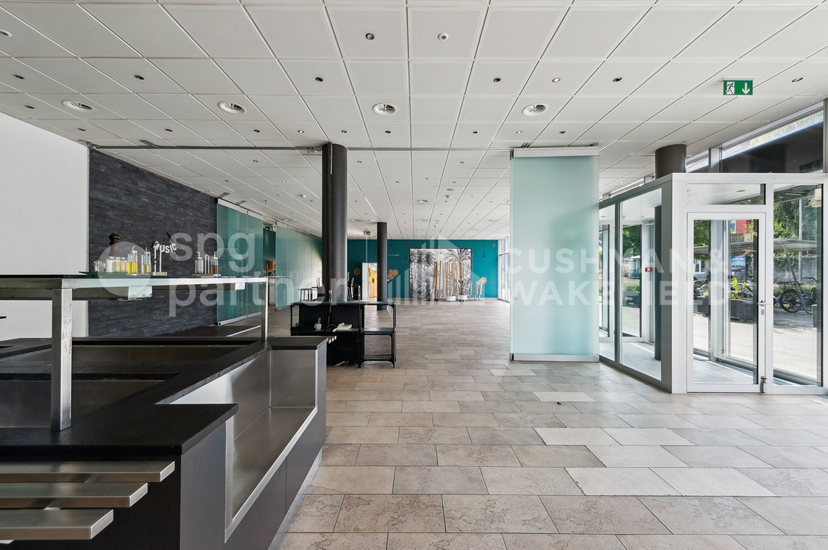 548m² commercial, photo 4 of 7