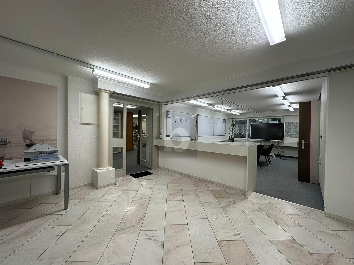 74m² office, photo 1 of 4