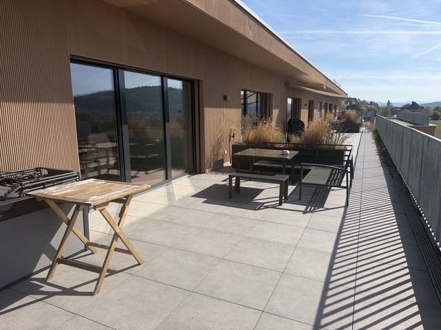 319m² office