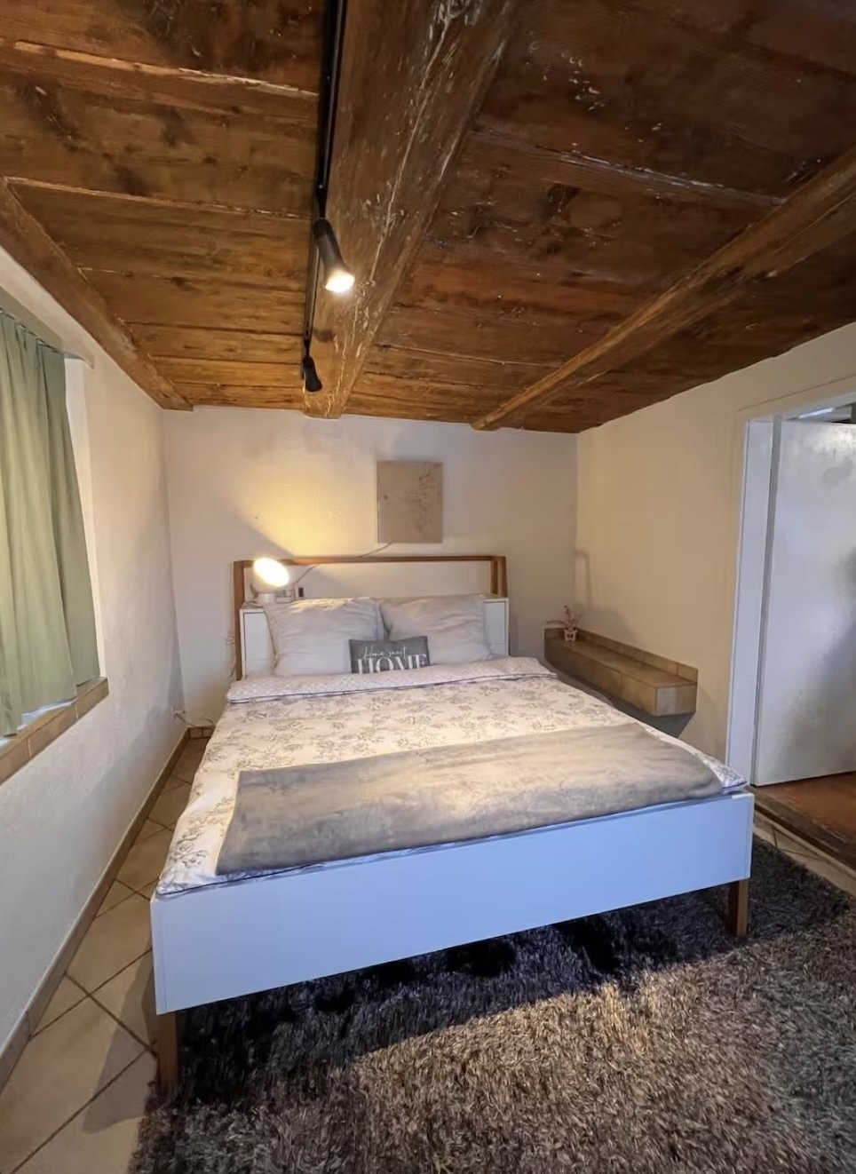 3 rooms furnished flat