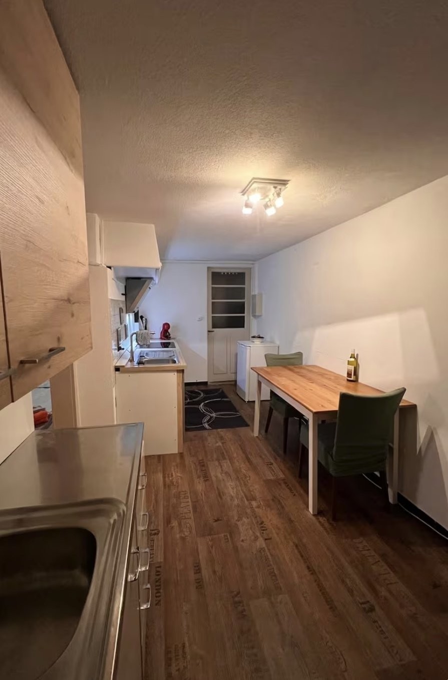 3 rooms furnished flat