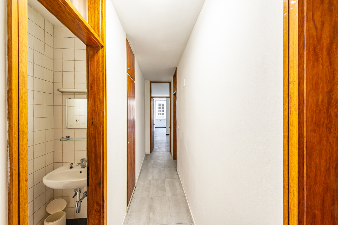 40m² commercial