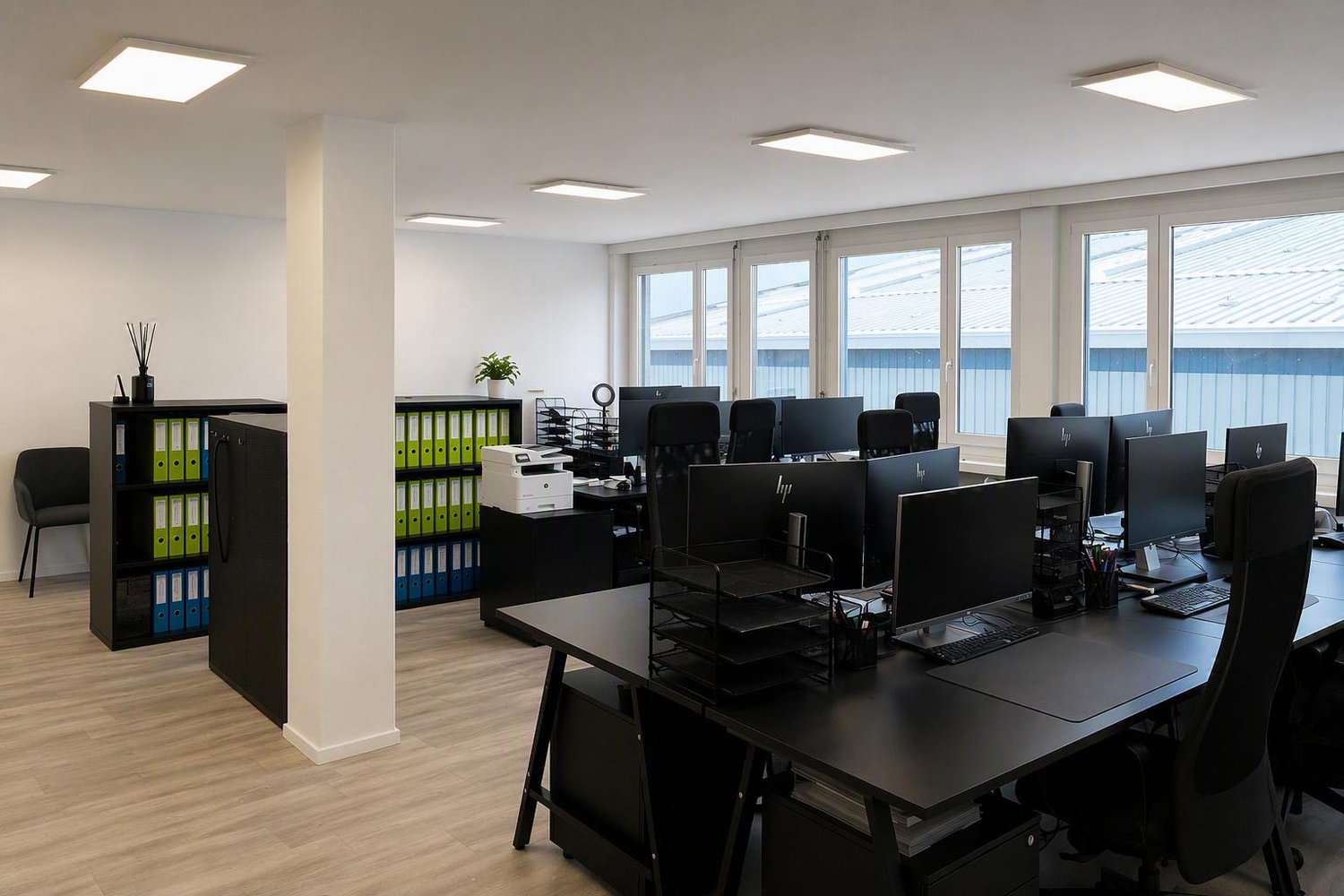 164m² office