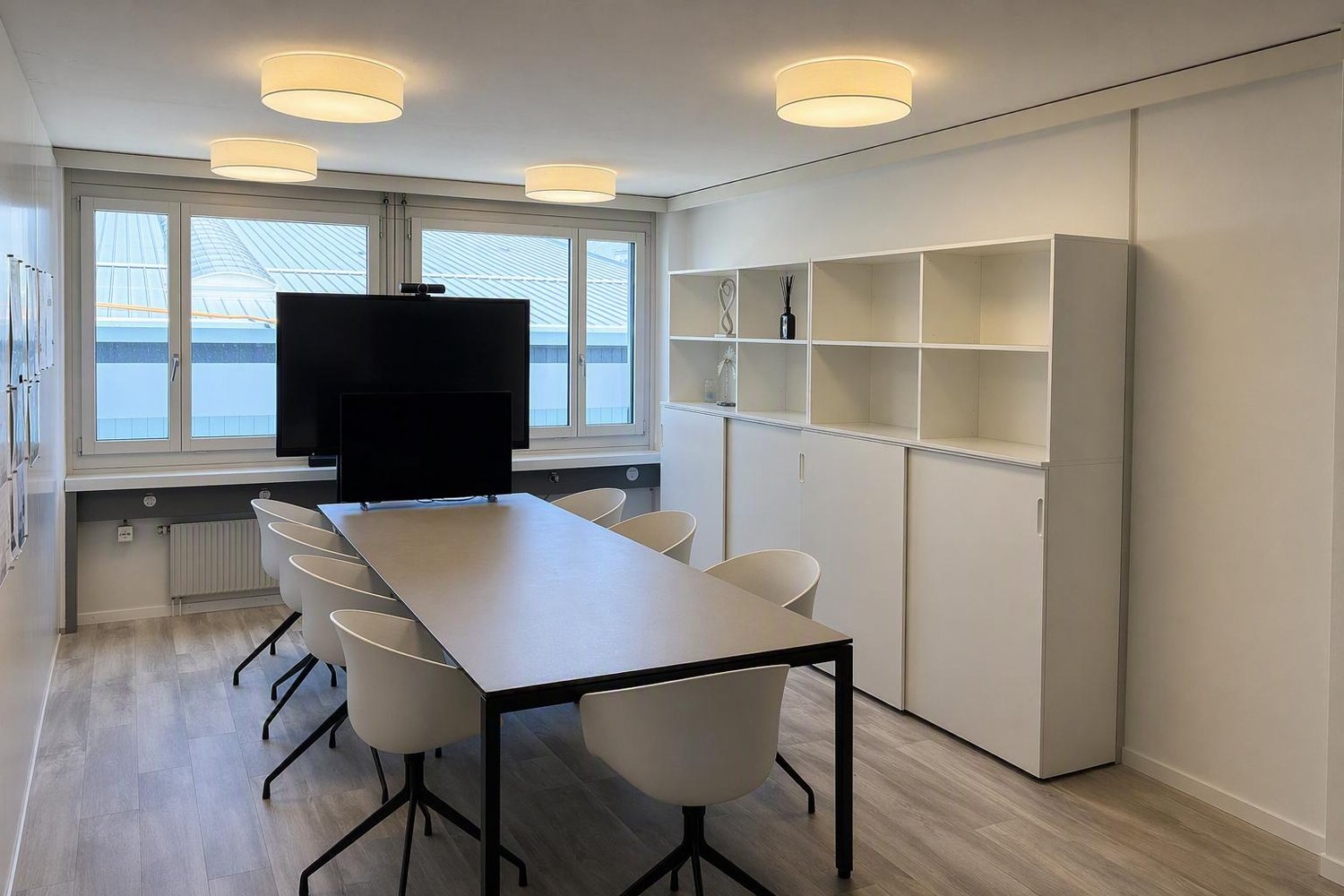 164m² office