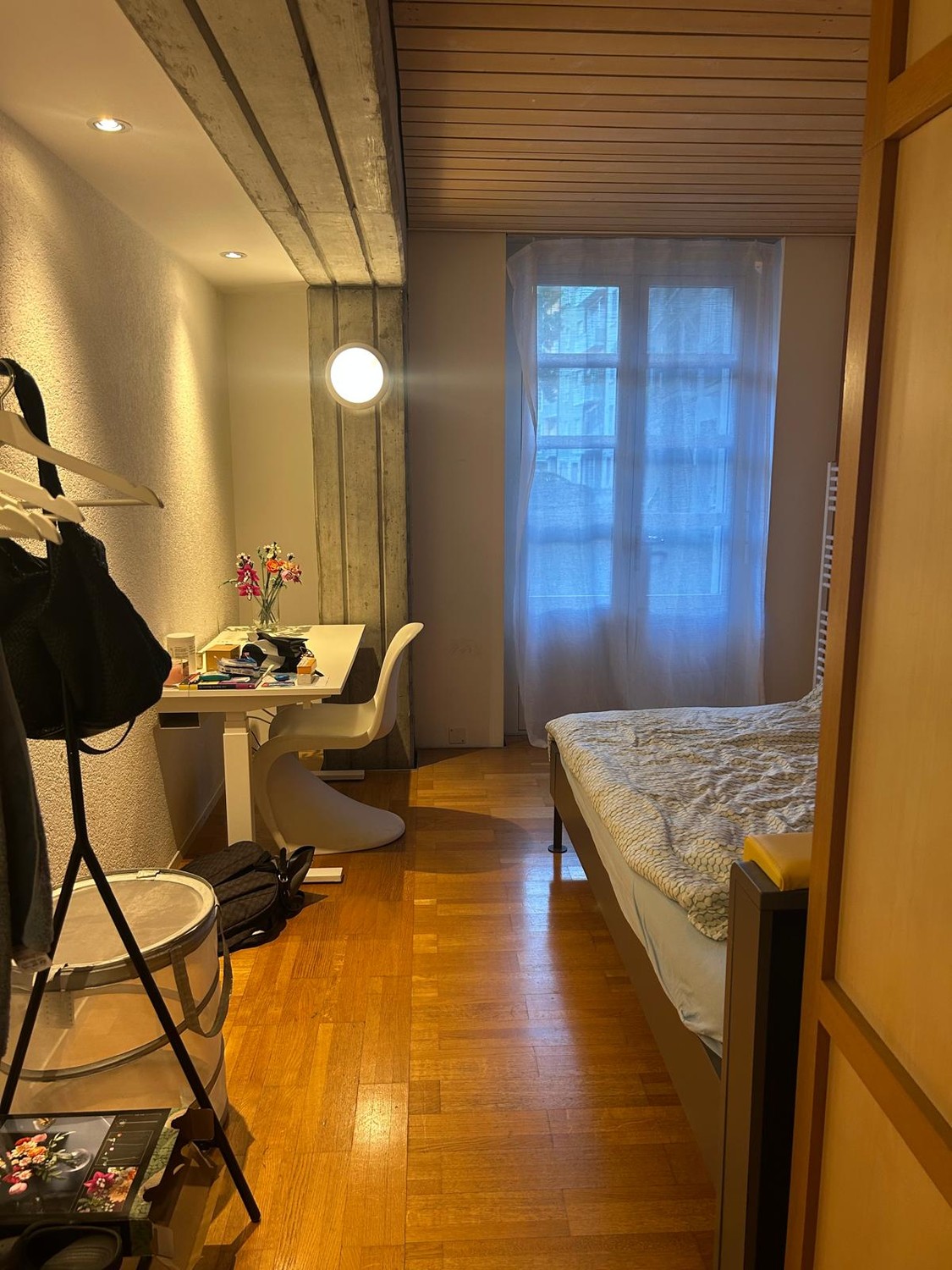 1 room apartment, Foto 2 von 3