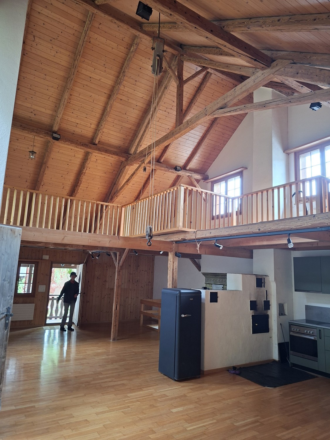 105m² commercial