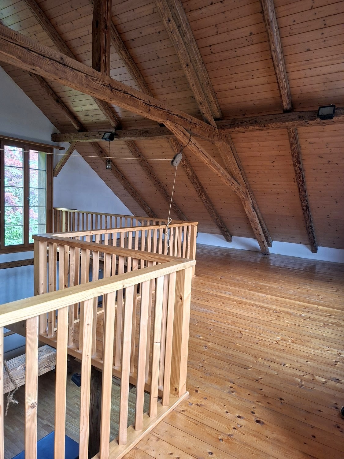 105m² commercial