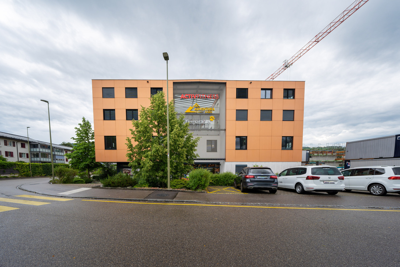 637m² office, photo 3 of 10