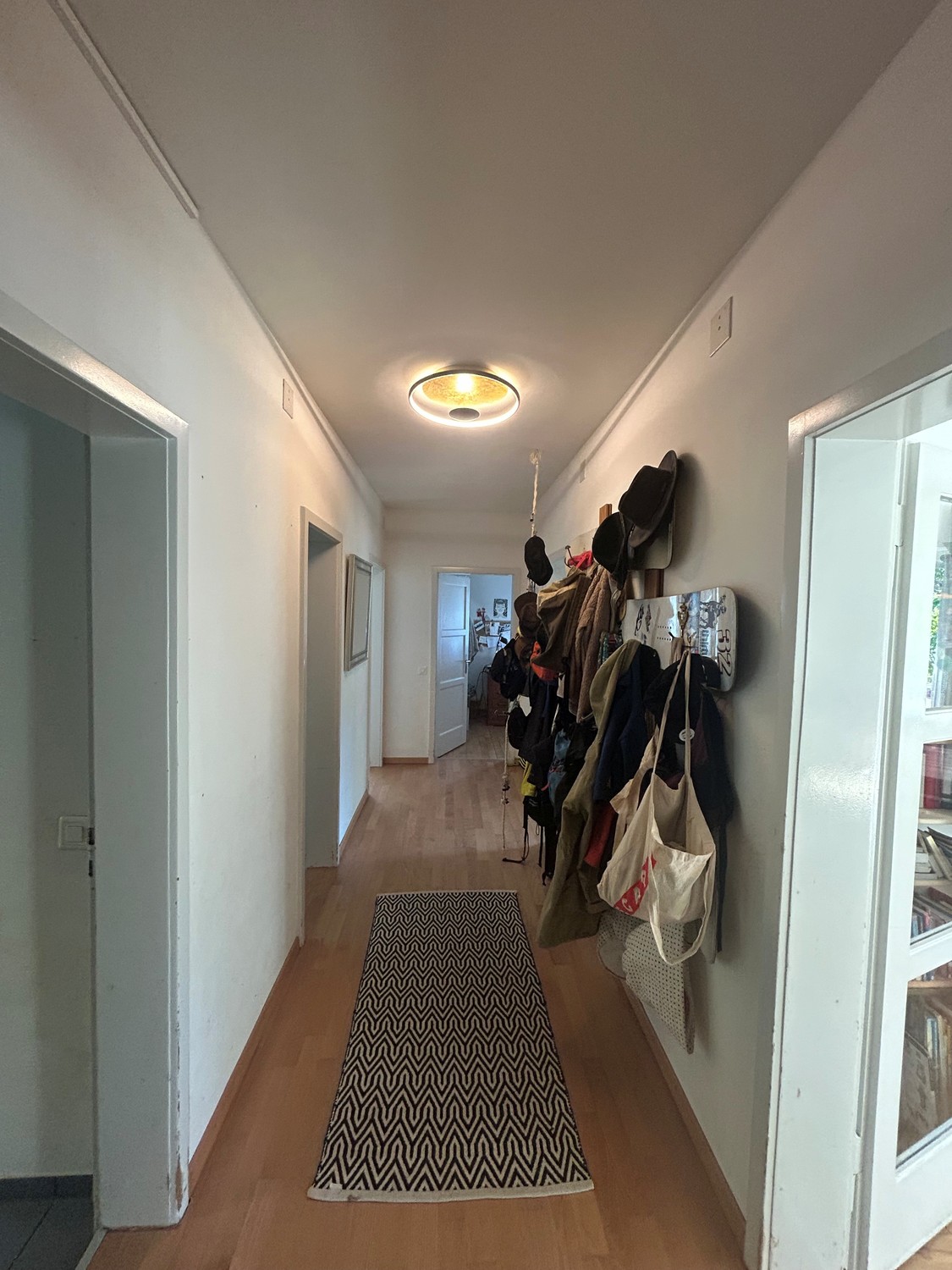 4 rooms apartment, photo 2 of 10