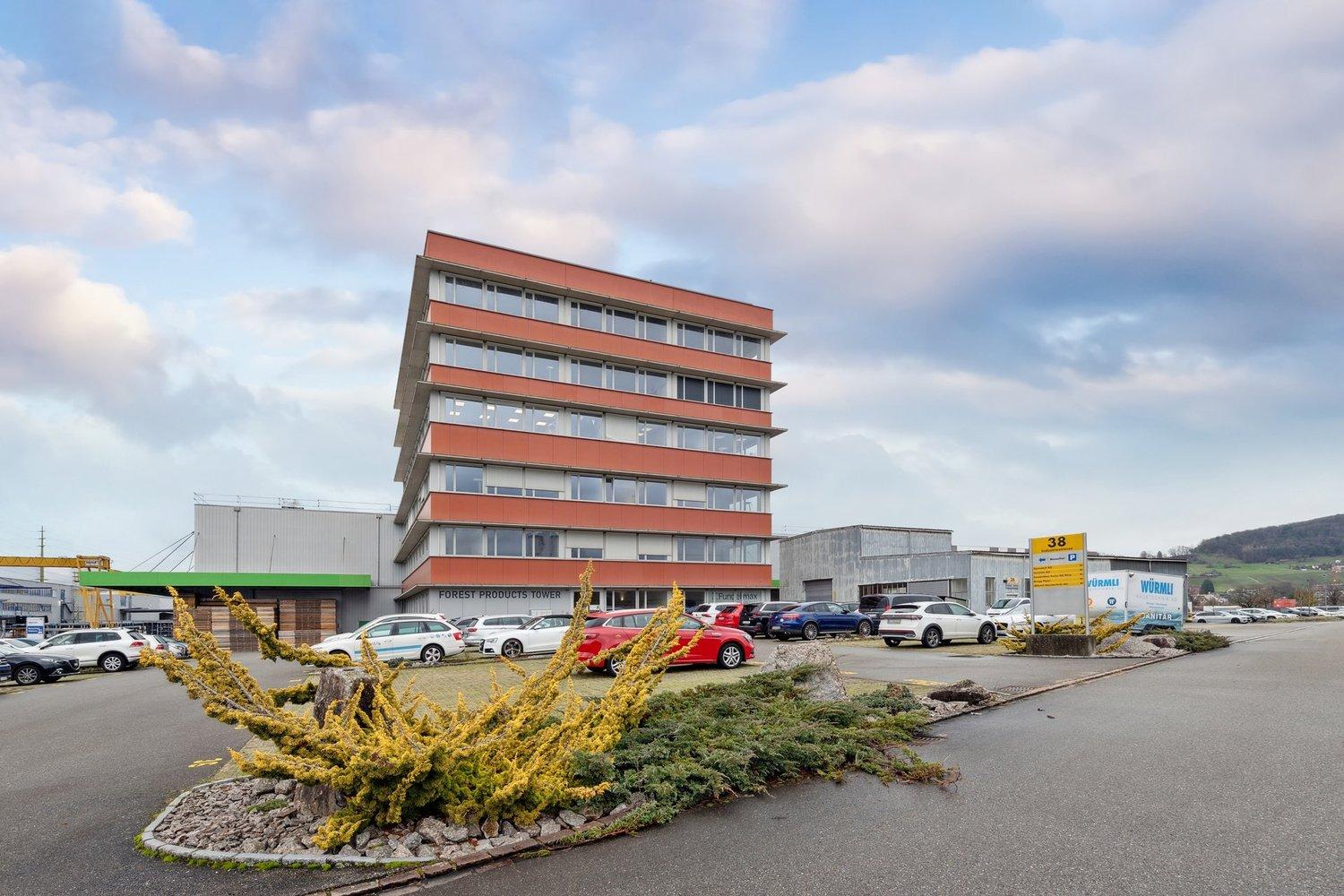 494m² office, photo 1 of 8