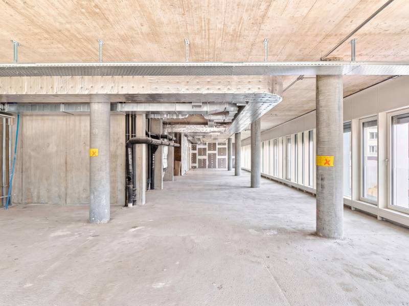 273m² office, photo 4 of 6
