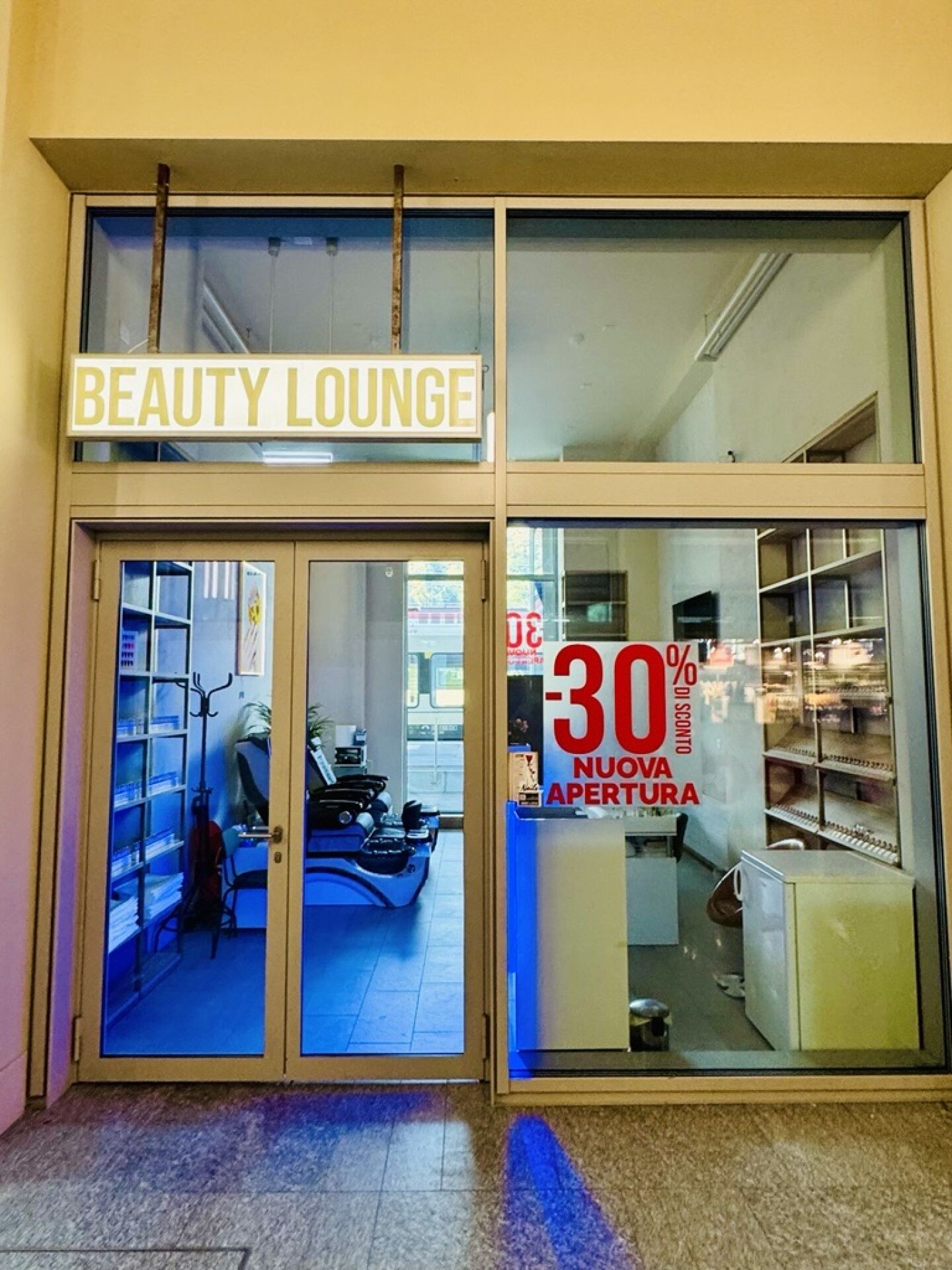 33m² office