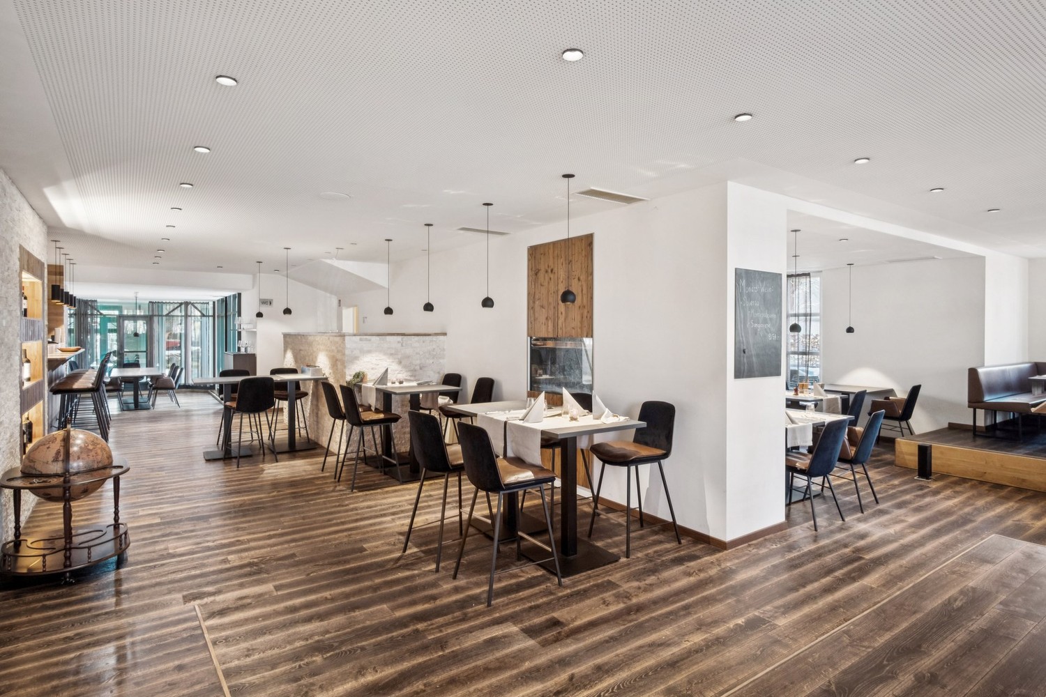 385m² restaurant, photo 10 of 10