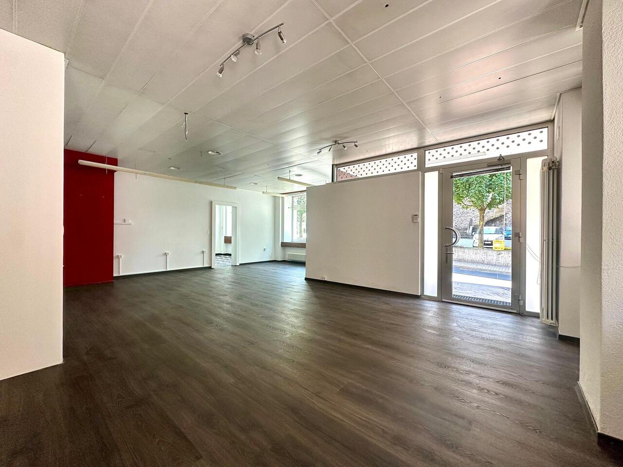 130m² commercial, photo 3 of 5