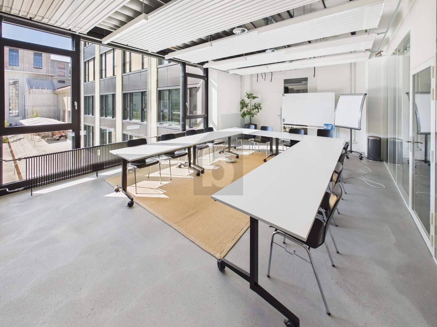 44m² office, photo 1 of 4