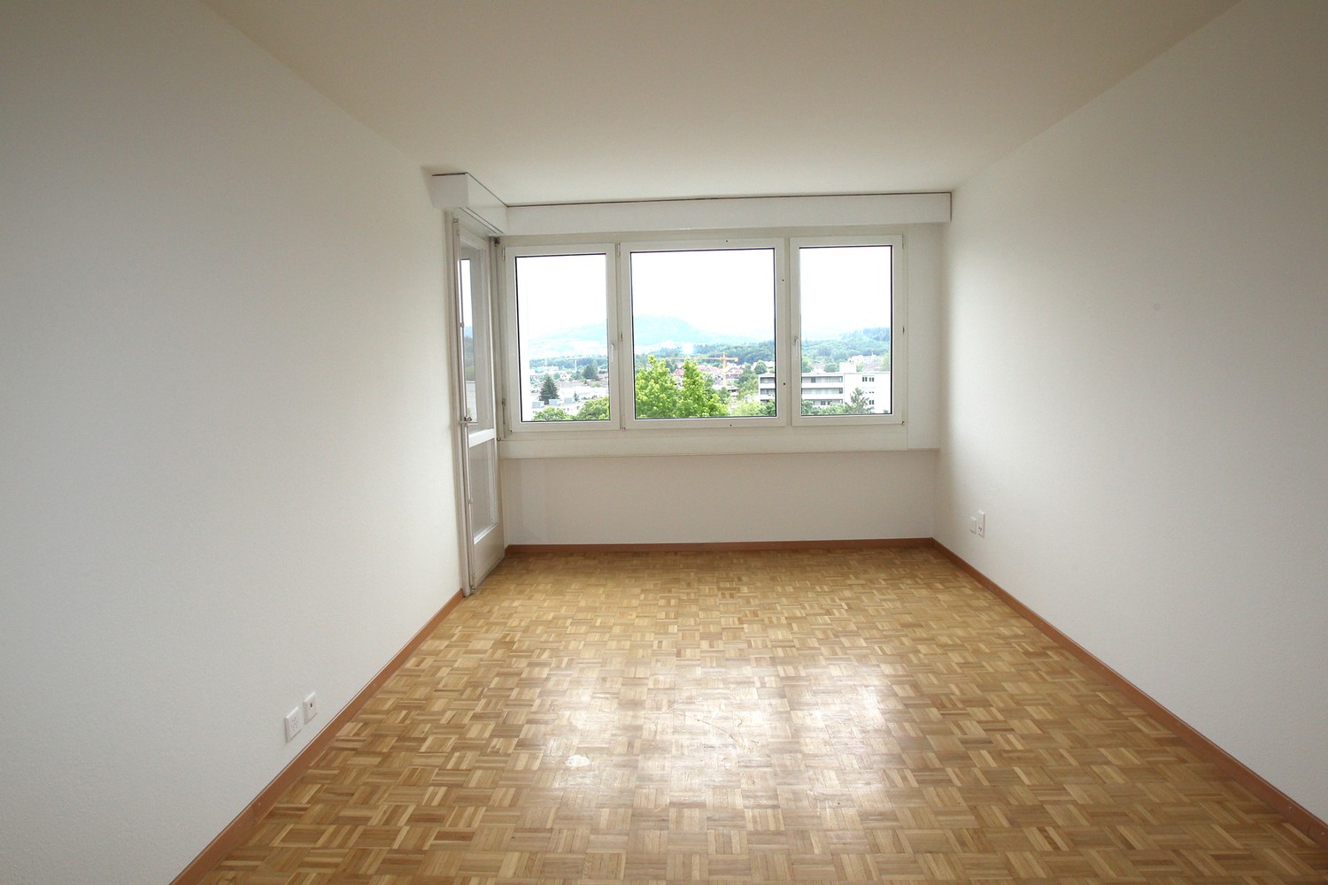3 rooms apartment, photo 1 of 10