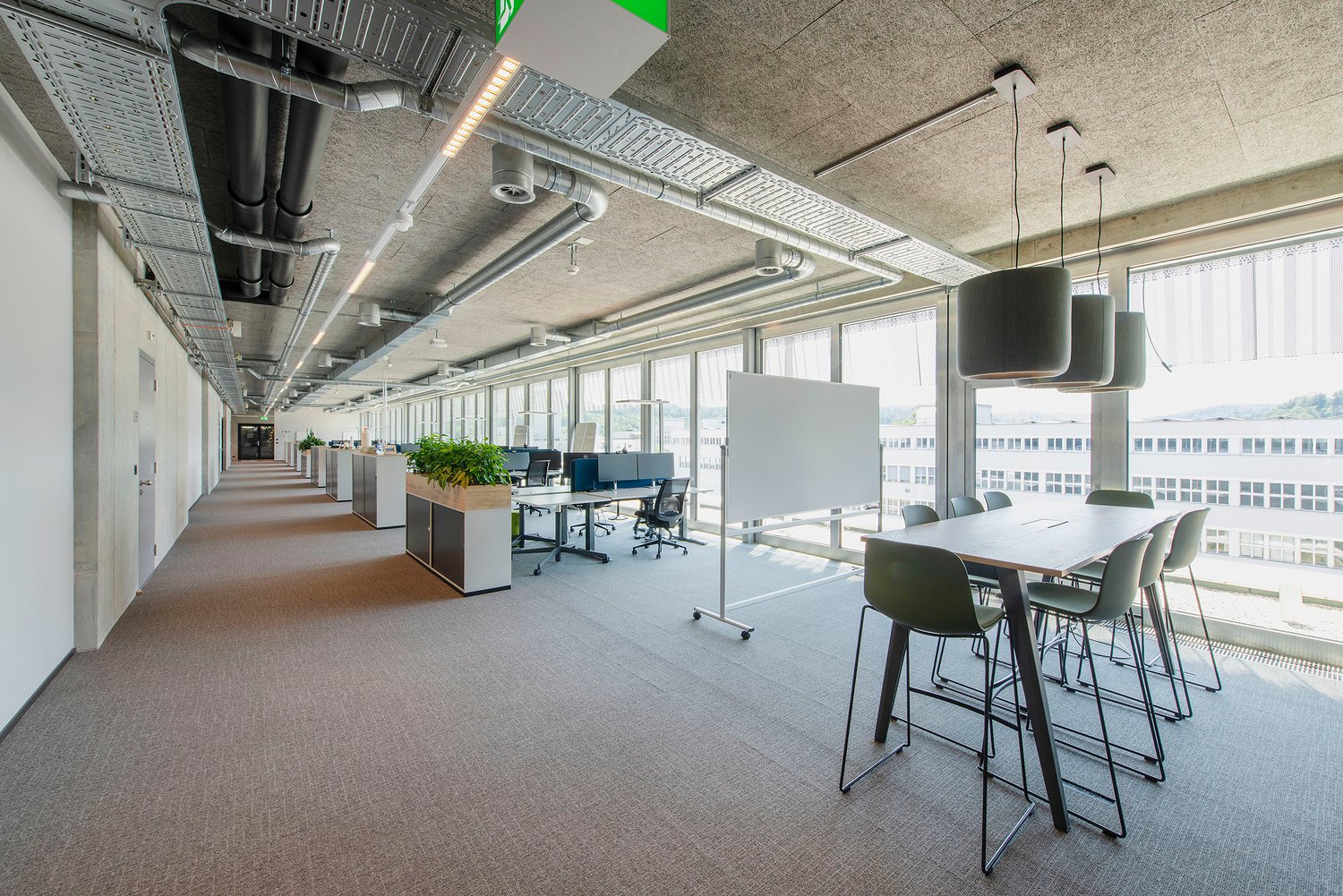2000m² office, photo 8 of 10