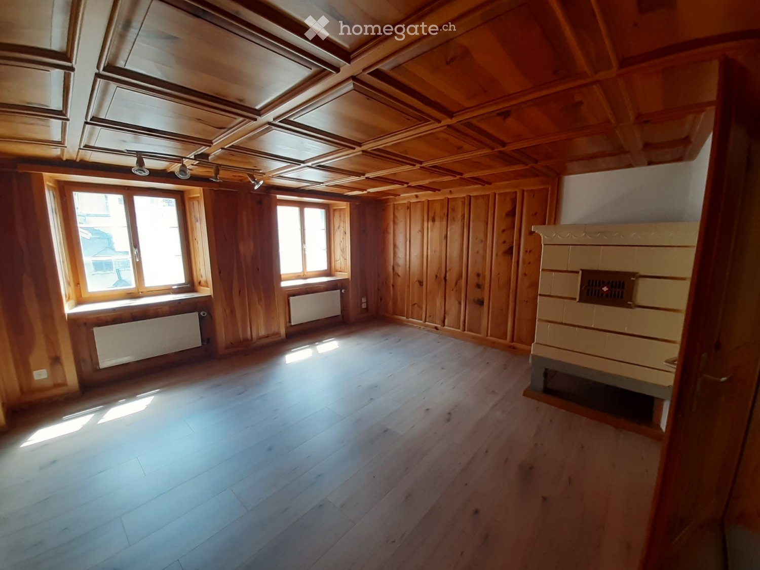 3 ½ room apartment

To rent 3.5 room apartment raised ground floor
Kachelofen and central heating
2 wet rooms, WM, 1PP
Rent 1590.- NK 200.-