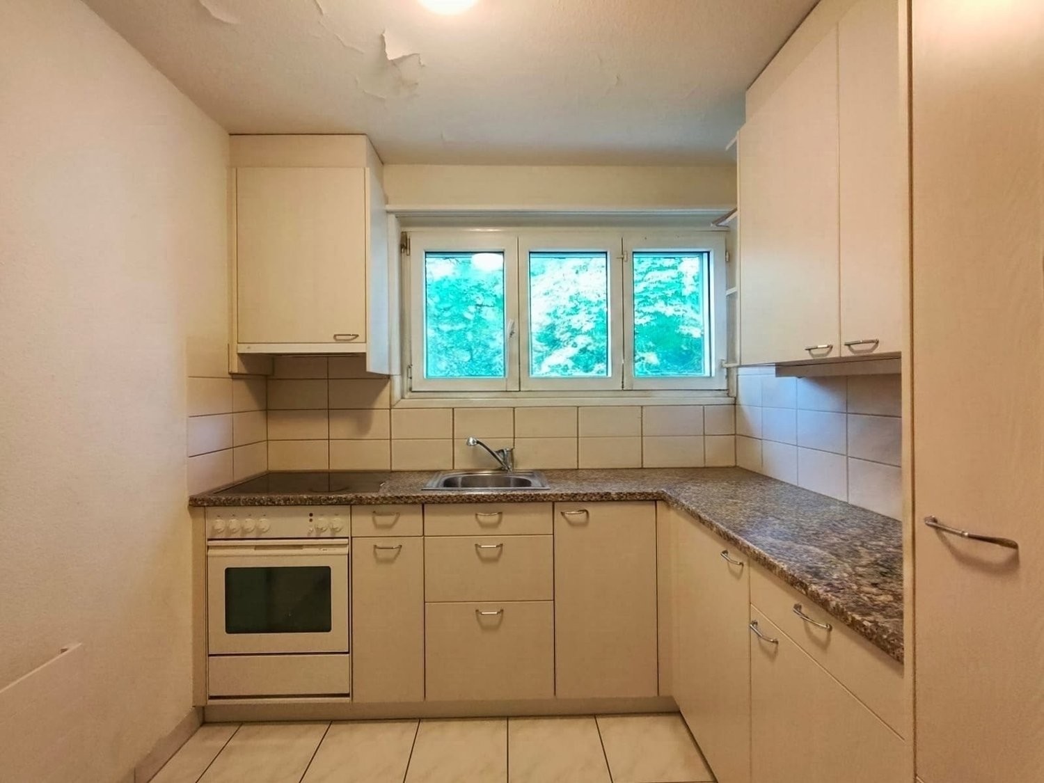 4 rooms apartment, photo 2 of 5