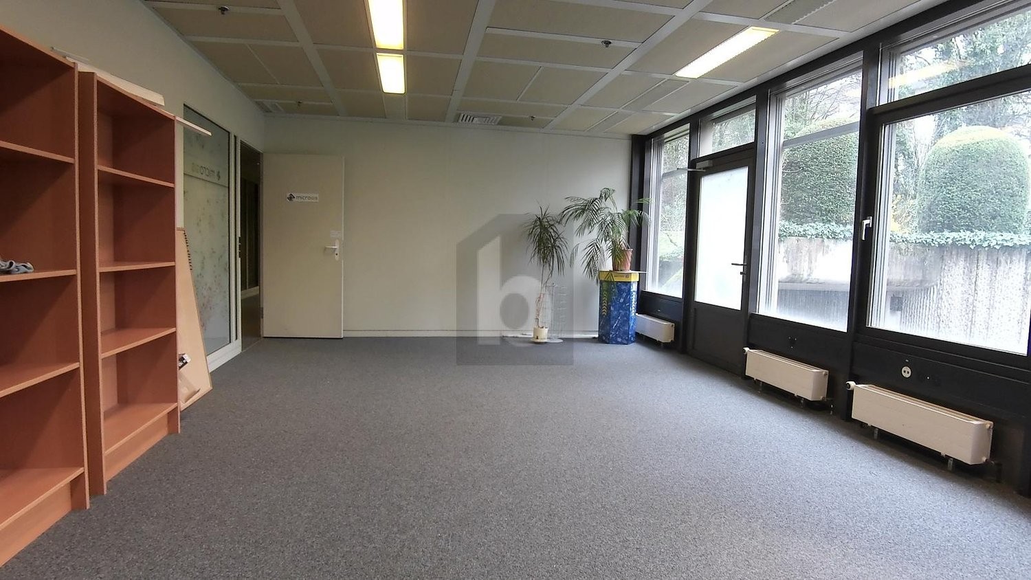 Office, photo 1 of 3