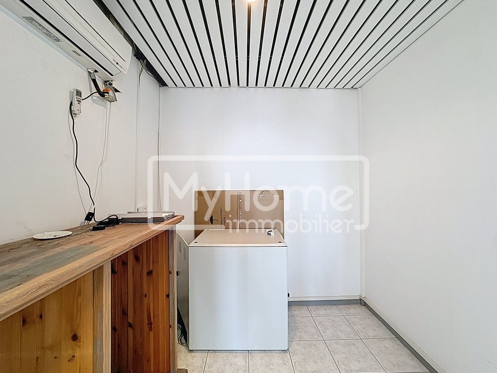 103m² shop, photo 6 of 6