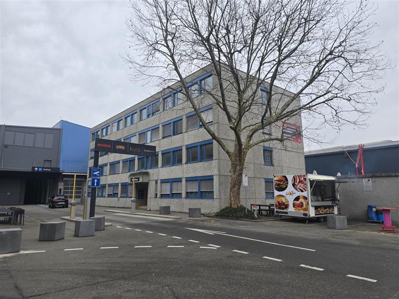 198m² office