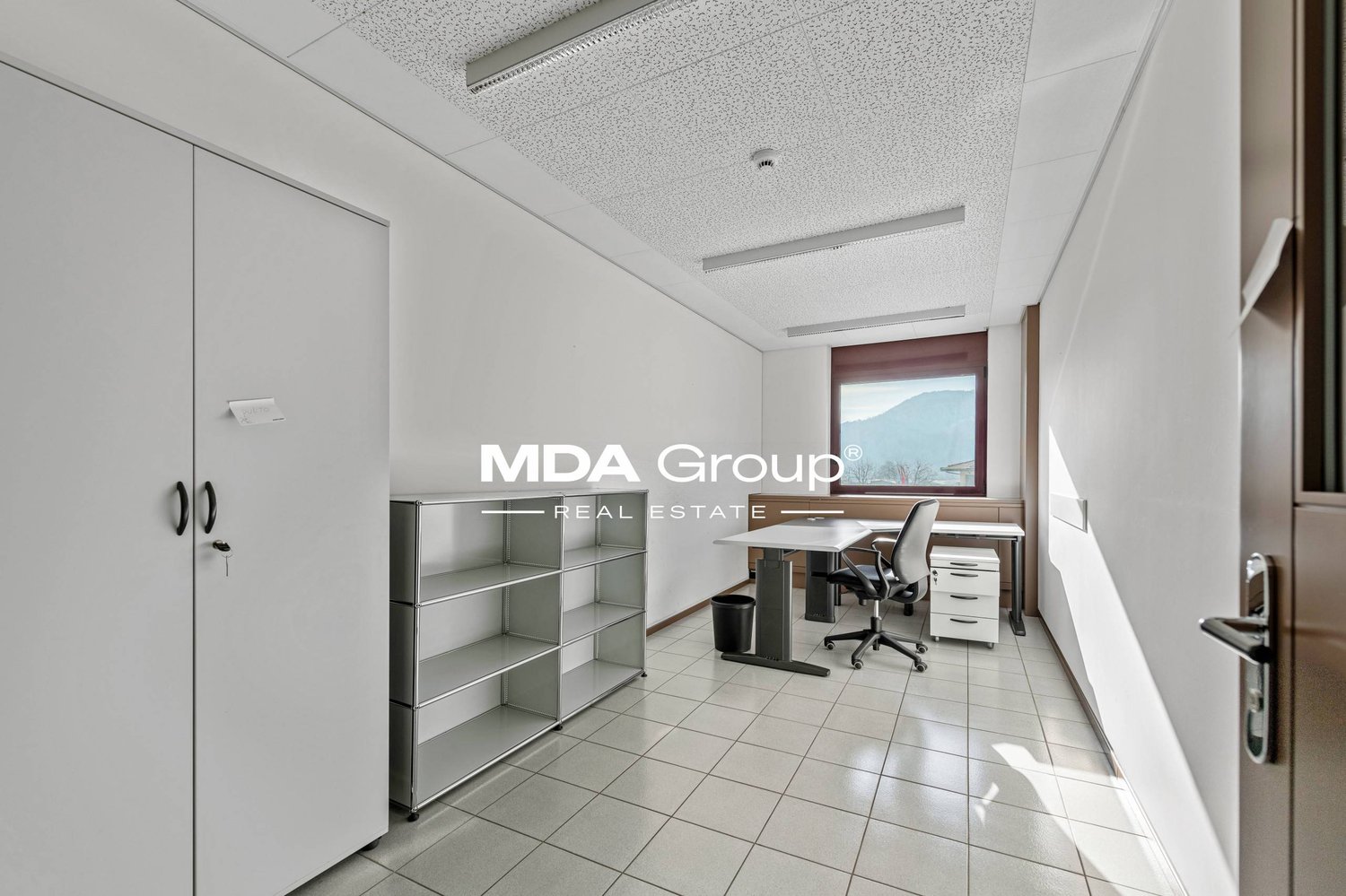 332m² office, photo 6 of 10