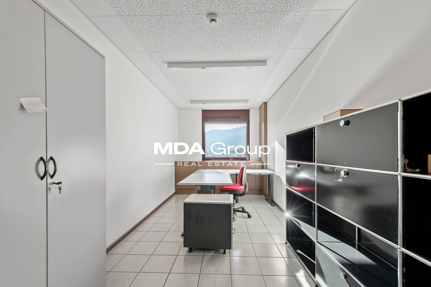 332m² office, photo 7 of 10