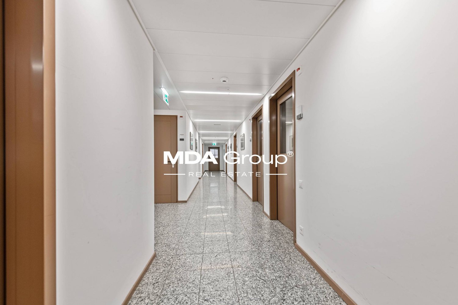 332m² office, photo 9 of 10