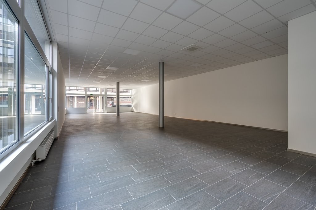 160m² shop, photo 4 of 5