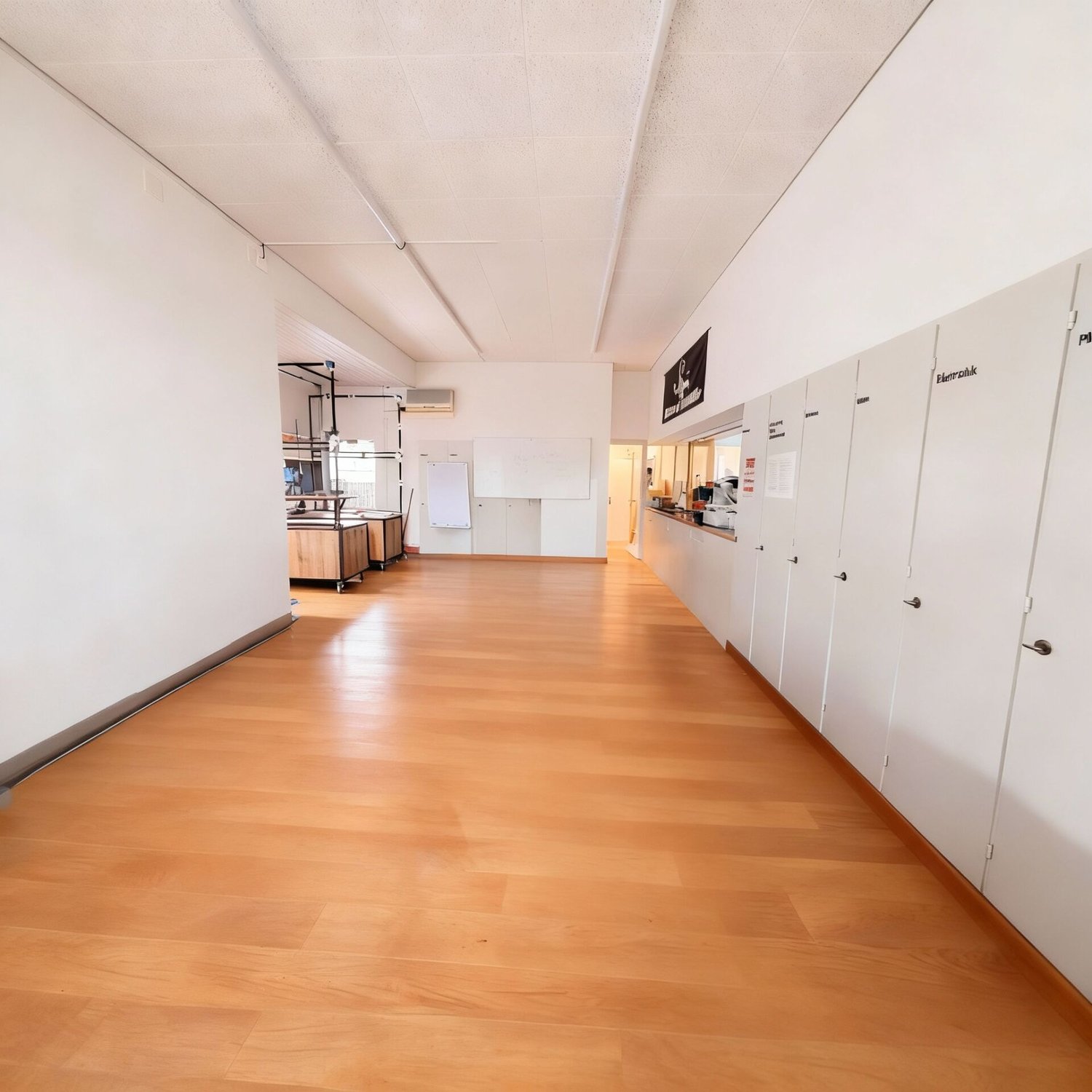 158m² office