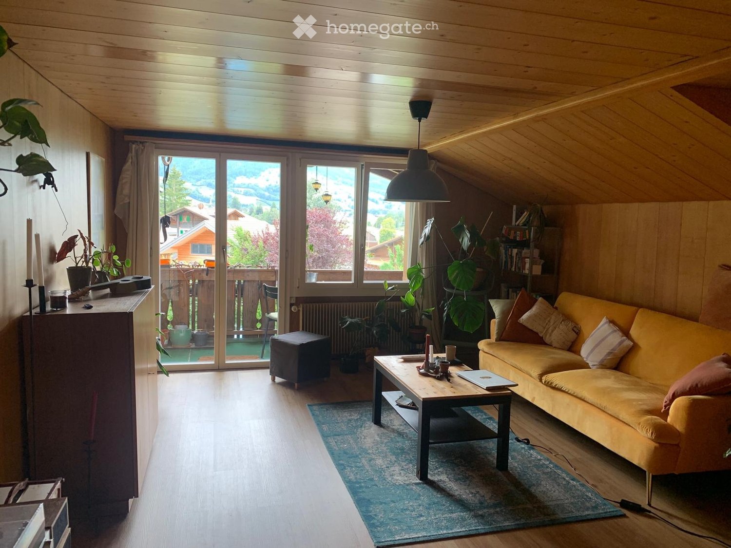 5 rooms apartment