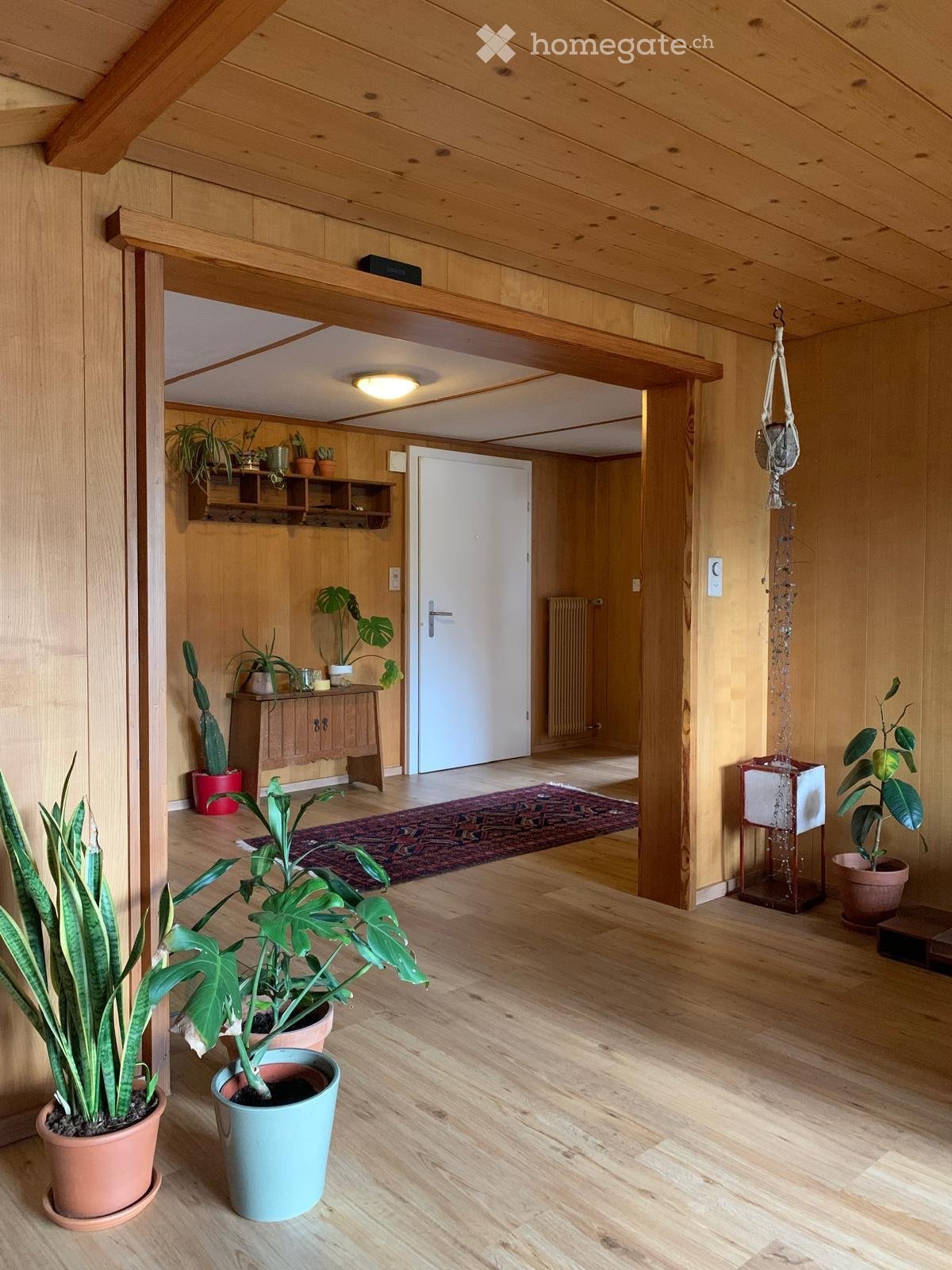 5 rooms apartment