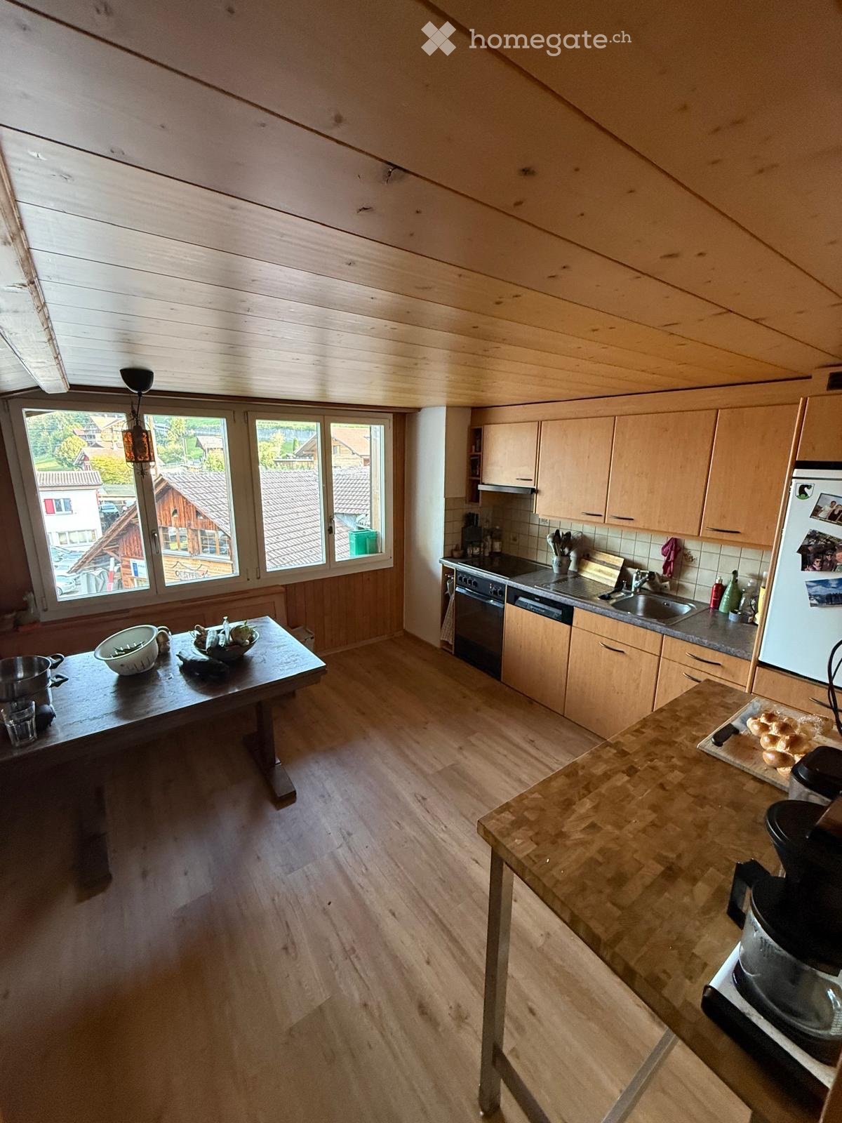 5 rooms apartment
