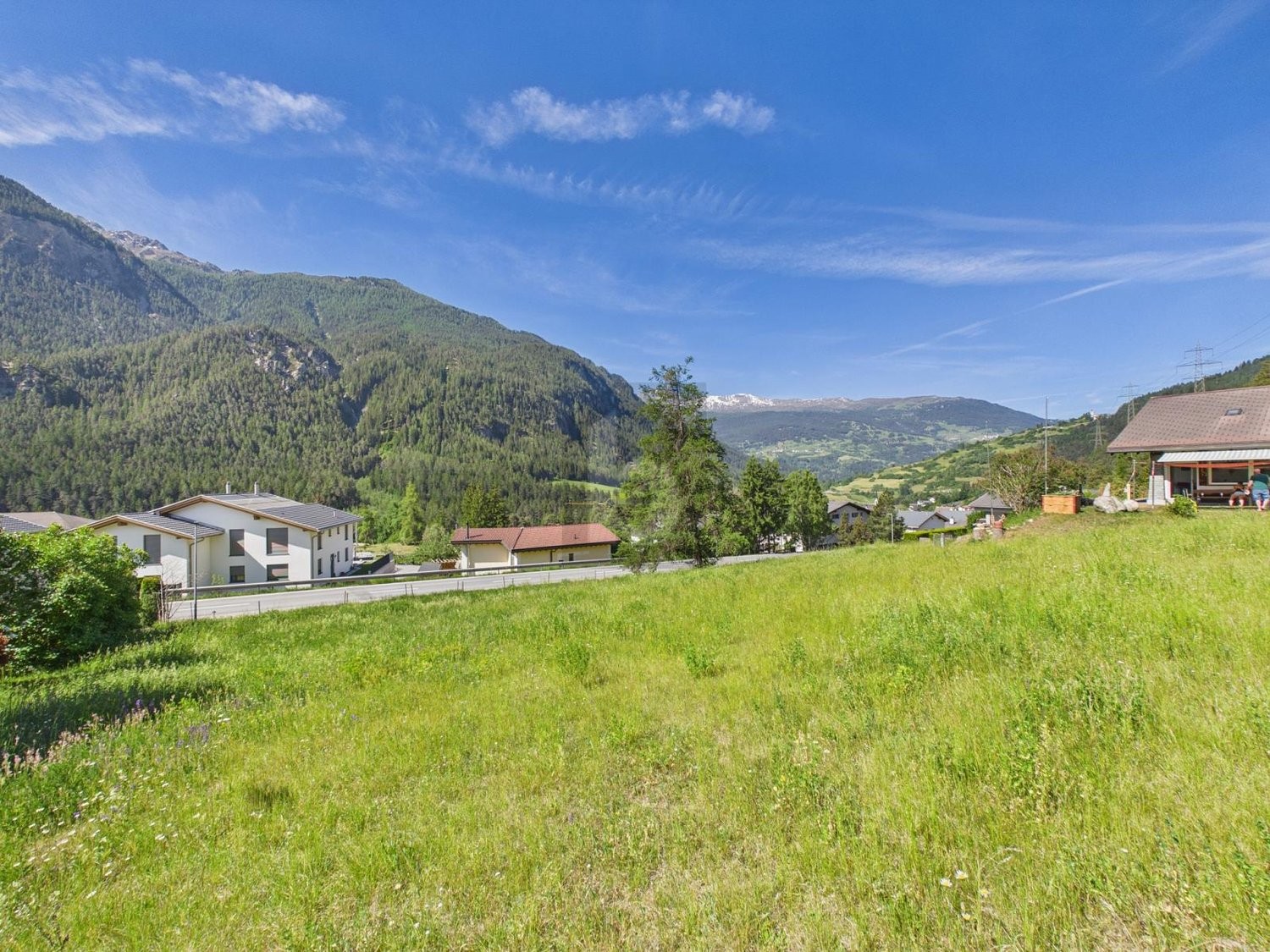 1000m² building land