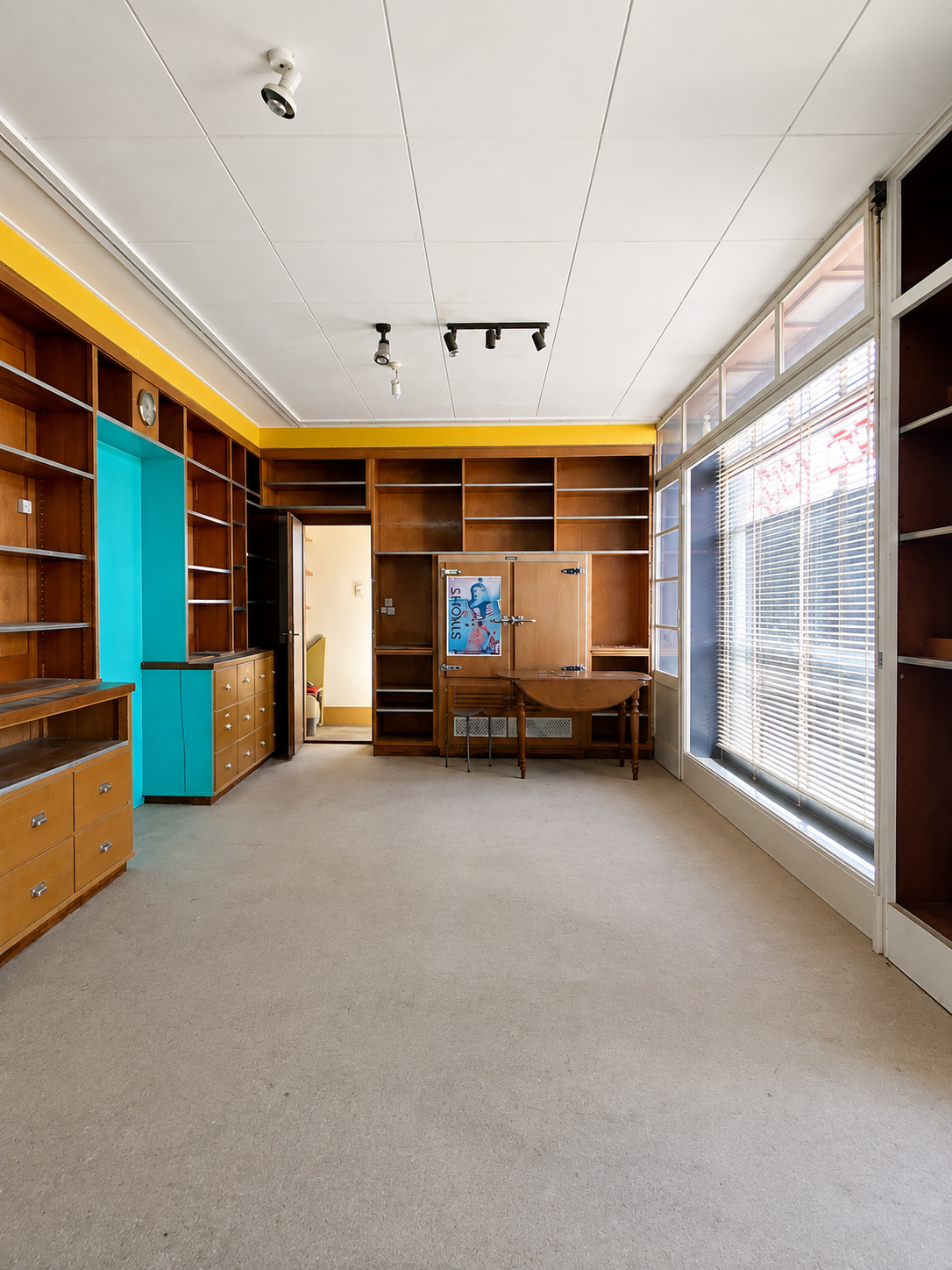 Magasin de 80m²