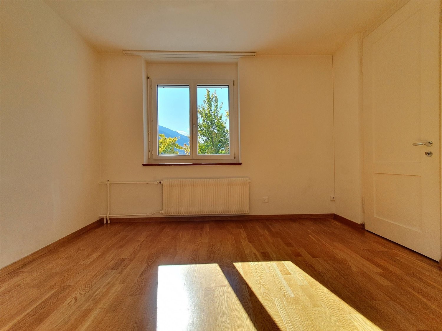 4 rooms apartment, photo 4 of 8
