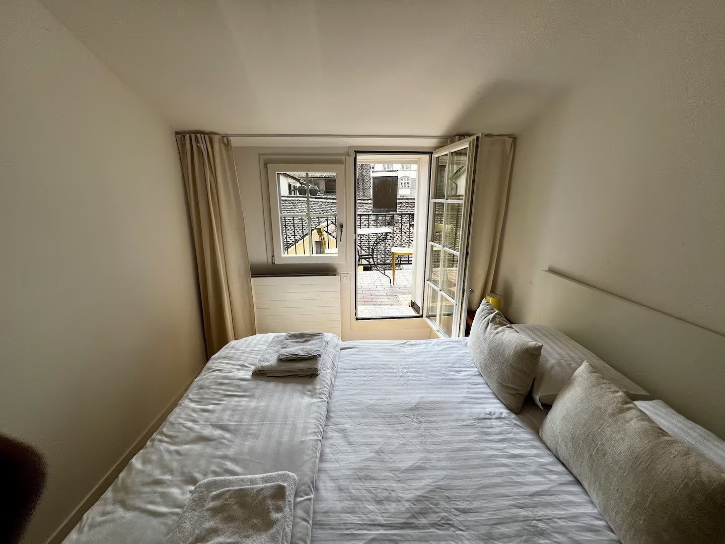 4 rooms apartment, photo 3 of 10