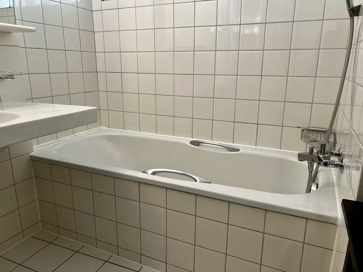 4 rooms apartment, photo 8 of 10