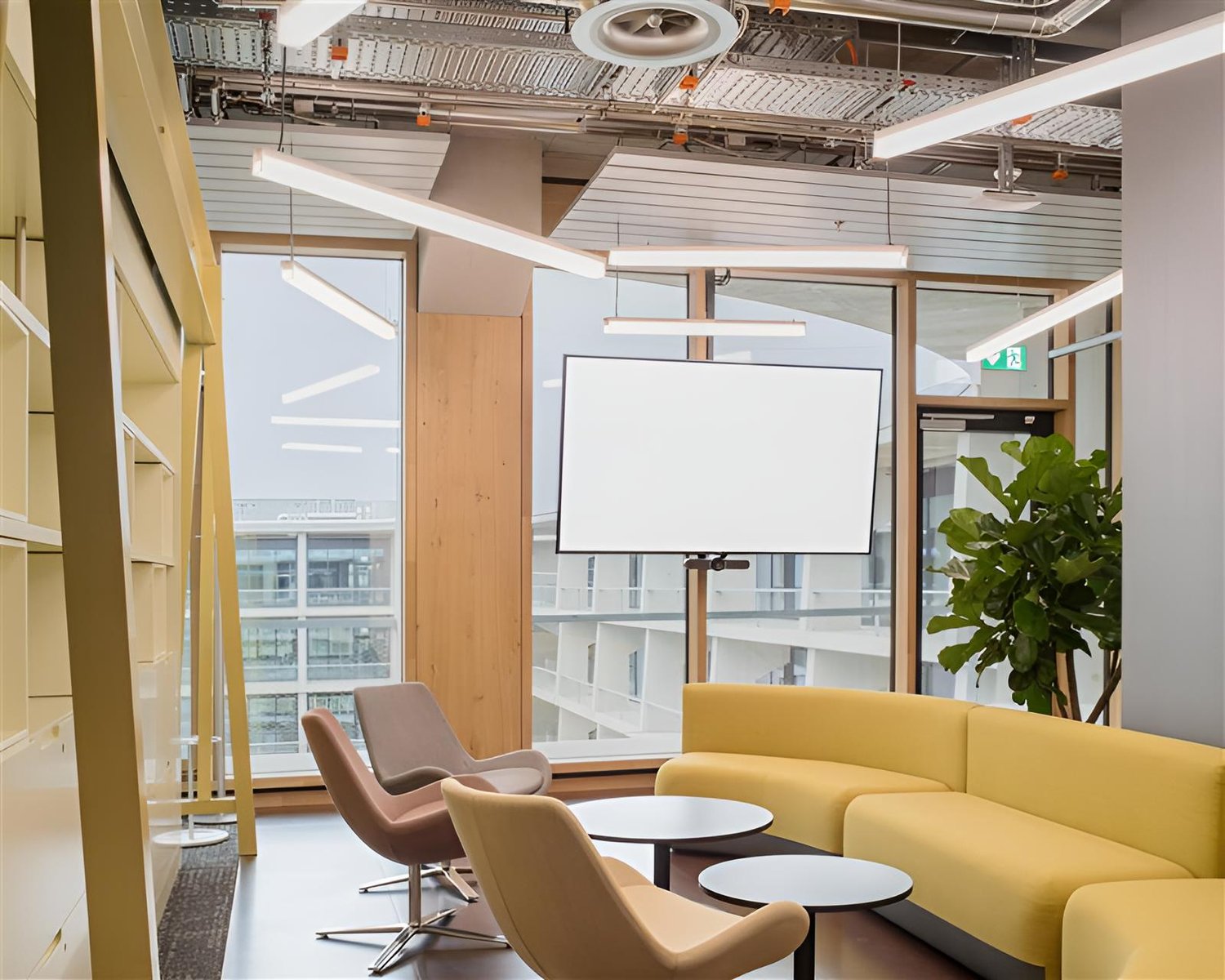 2000m² office, photo 5 of 5