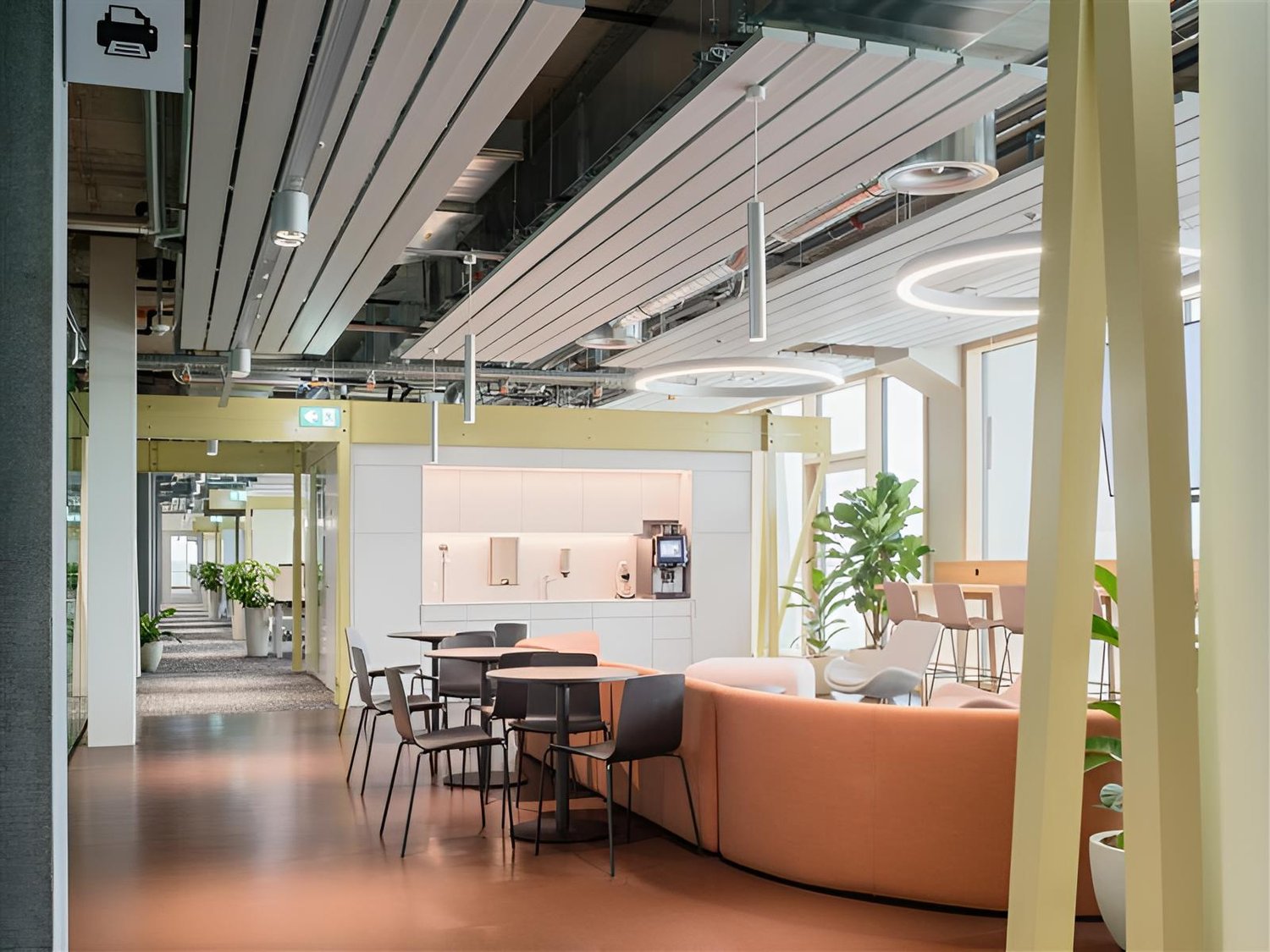 2000m² office, photo 3 of 5