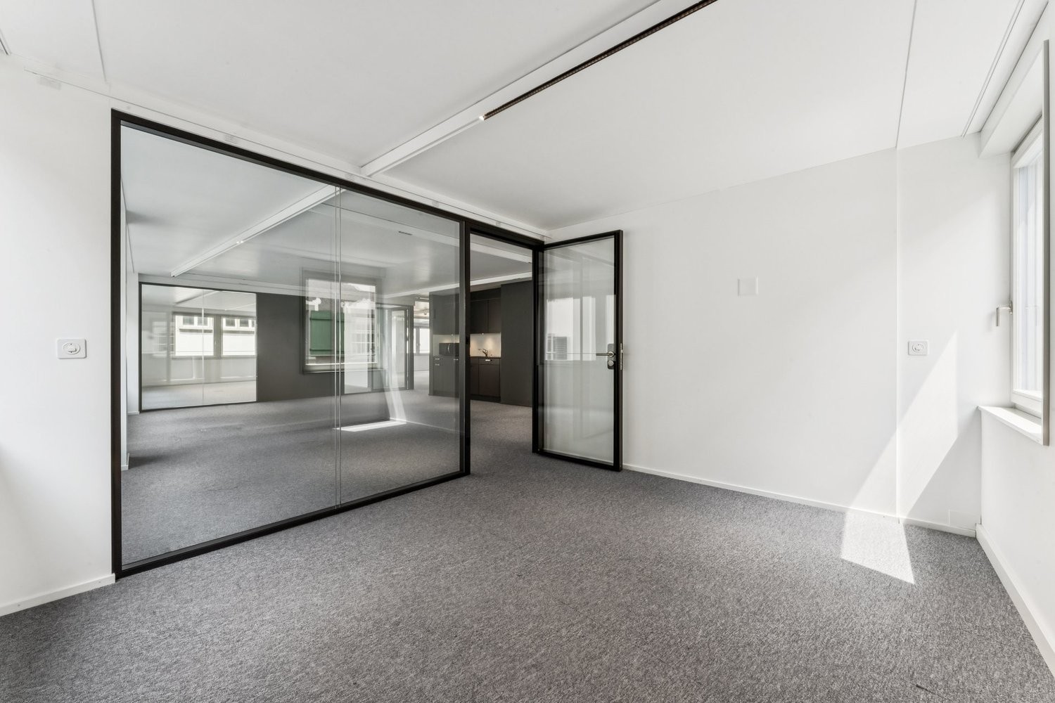 268m² office, Foto 5 von 10