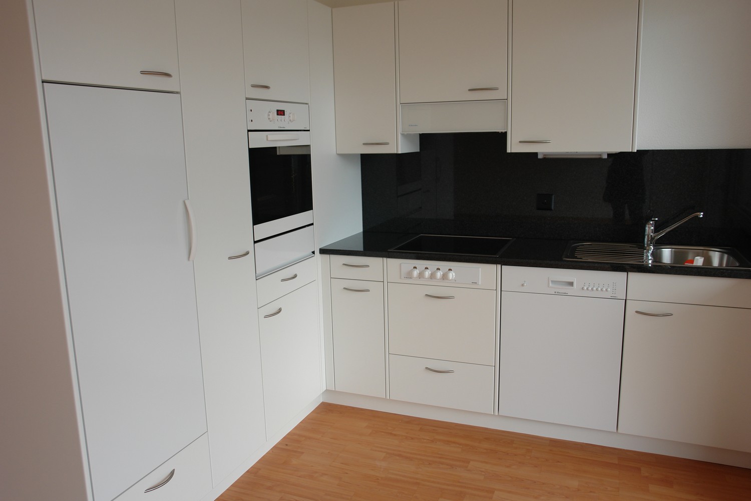 2 rooms apartment, photo 5 of 6
