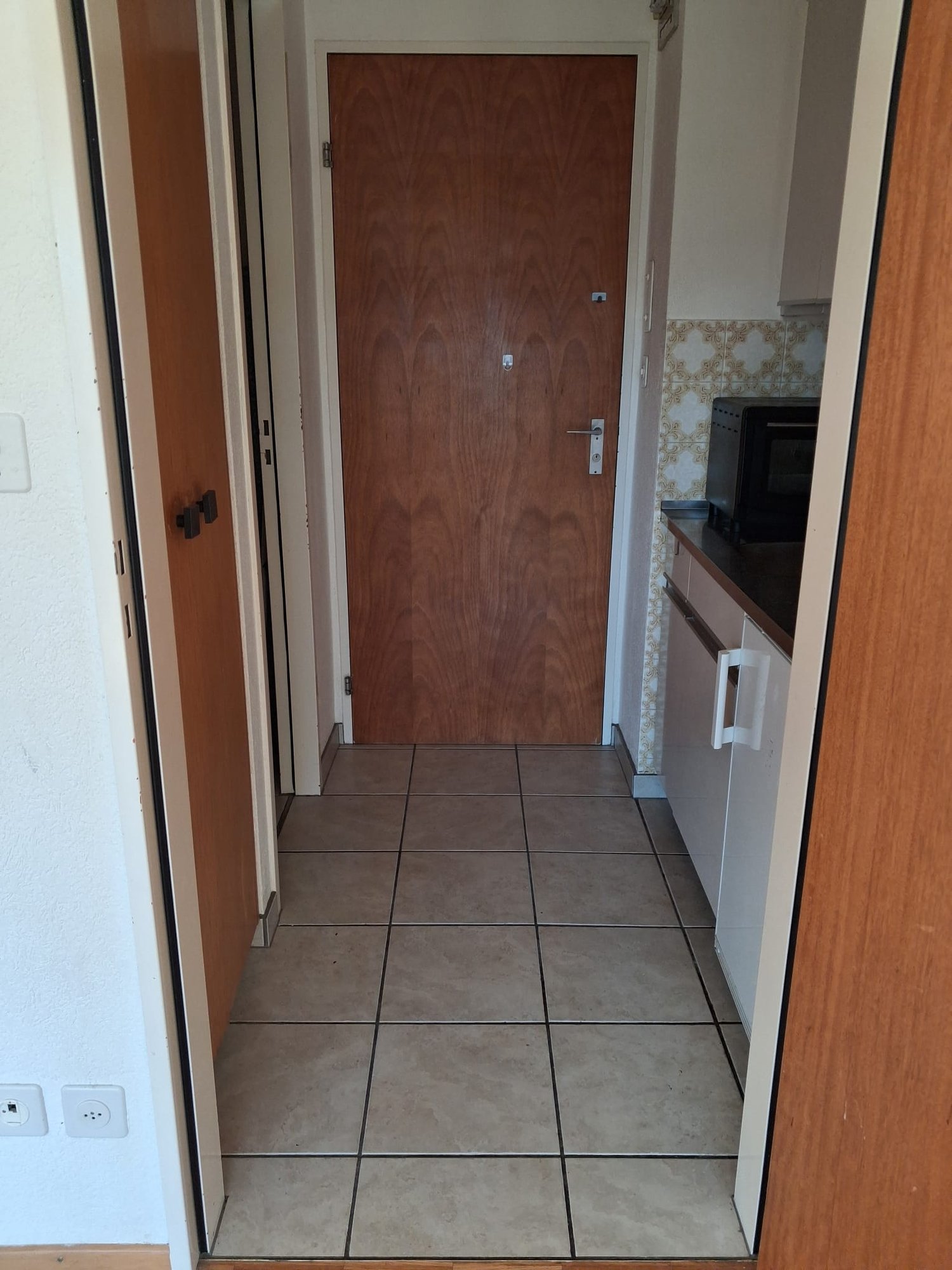 1 room apartment, photo 3 of 10