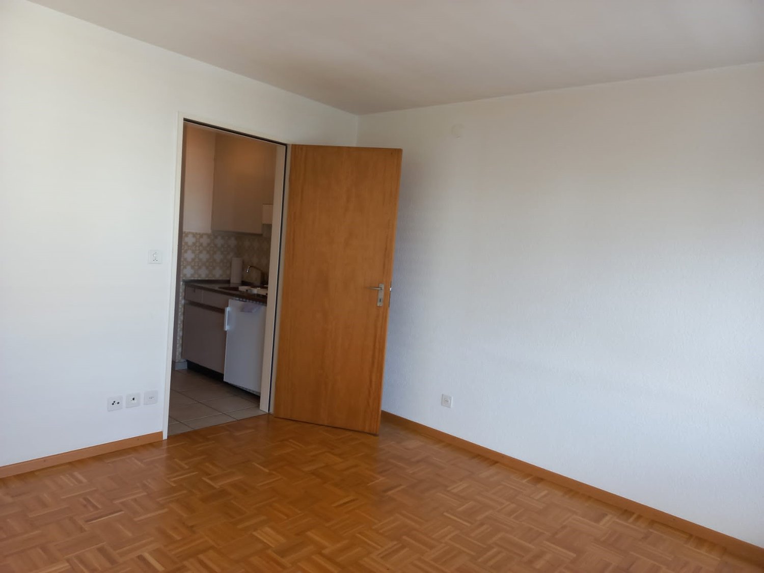 1 room apartment, photo 10 of 10