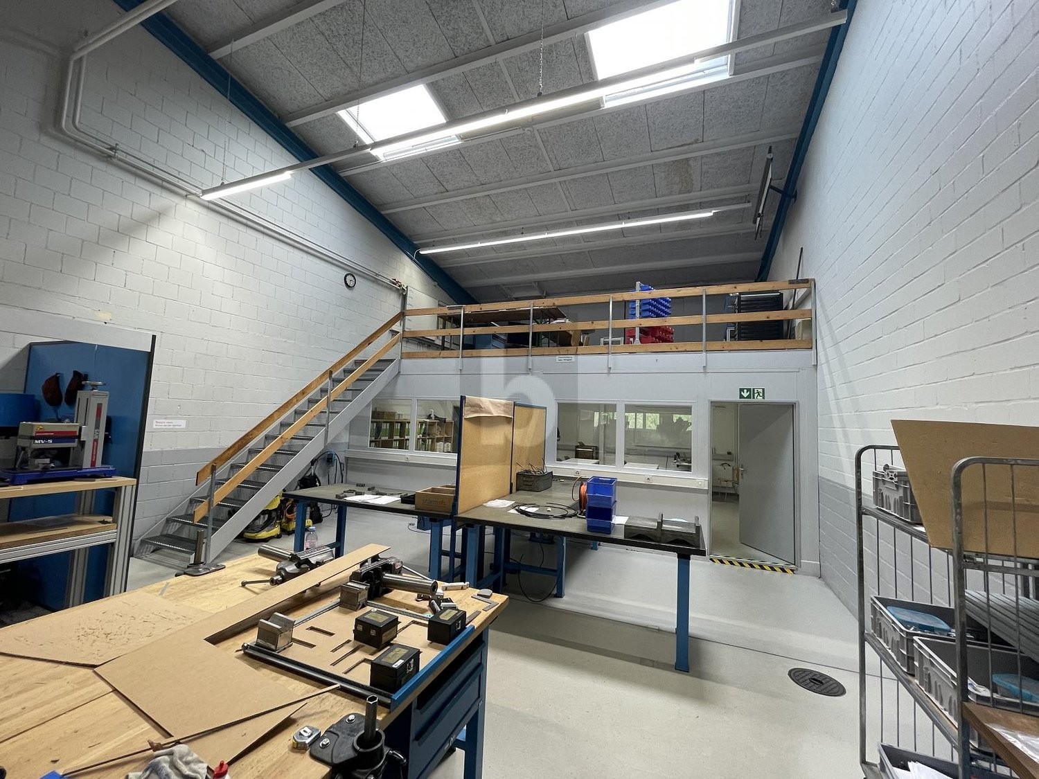 1840m² industrial object, photo 4 of 4
