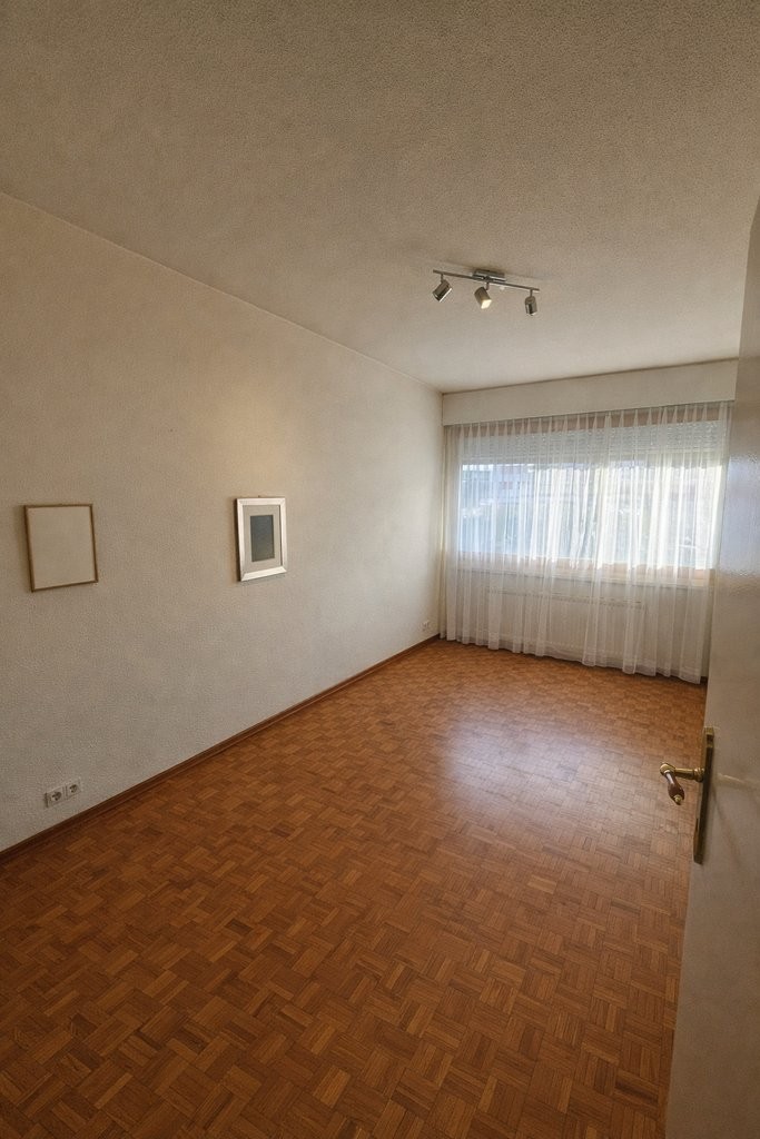 4 rooms apartment, photo 3 of 6