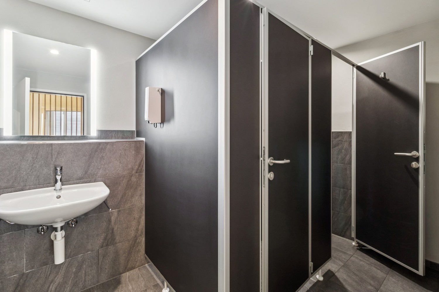 872m² office, photo 9 of 9