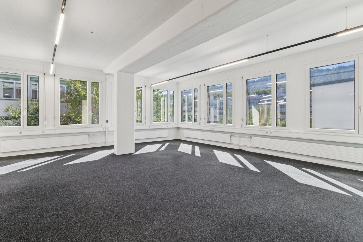 872m² office, photo 6 of 9