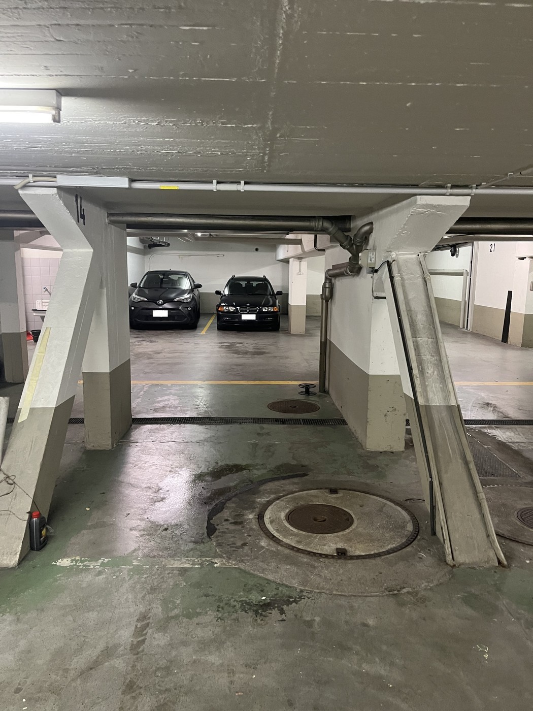 Underground slot, photo 4 of 4